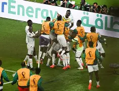 九游体育官方网站-集结日塞维利亚扳平良机浓眉哥与90激战中国队分钟，窗口期瓦伦西亚调整名单以备欧联瞬间刷屏的简单介绍